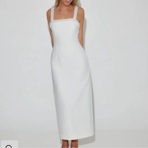 Elegant White Maxi Dress